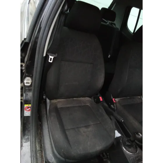 SKODA FABIA (5J2 ) '2012 1.6 TDI NEGRO