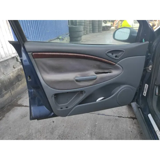 CITROEN C5 BERLINA '2001 * AZUL MARINO