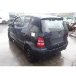 MERCEDES CLASE A (W168) '2004 1.4 CAT AZUL MARINO