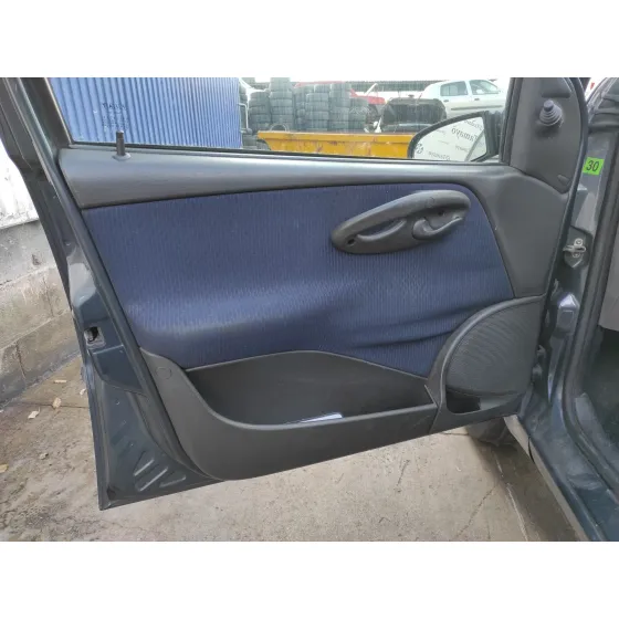 FIAT PUNTO BERLINA (188) '2002 * GRIS