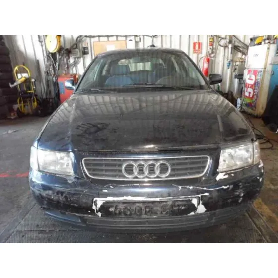 AUDI A3 (8L) '1999 1.6 AZUL OSCURO