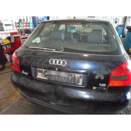 AUDI A3 (8L) '1999 1.6 AZUL OSCURO