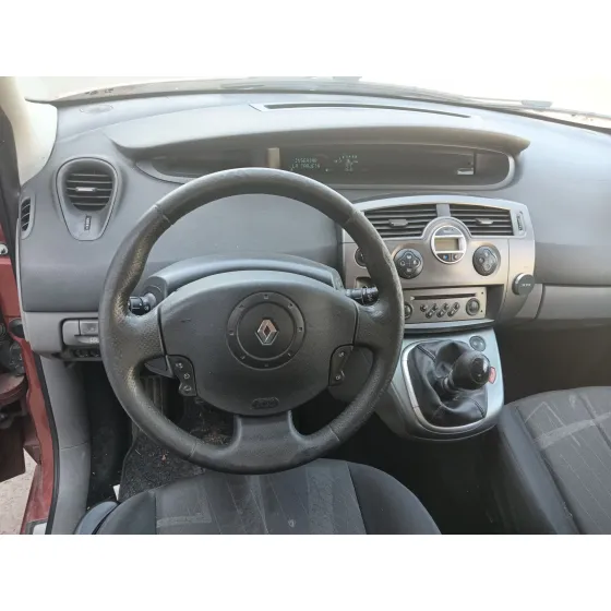 Renault SCENIC II (JM0/1_) 2005