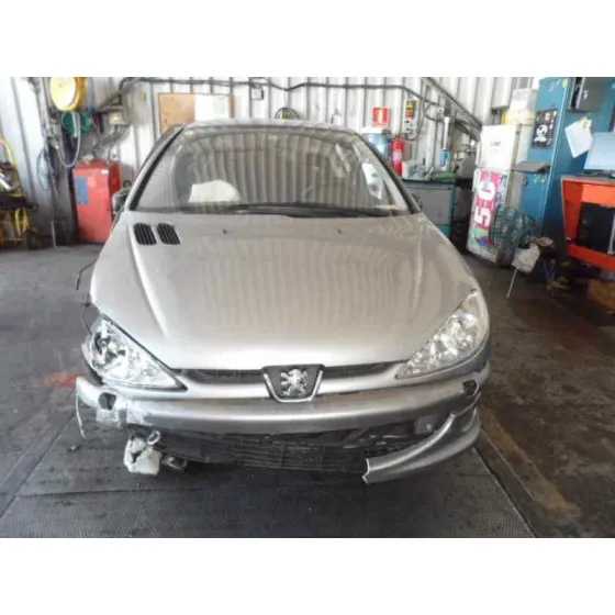 PEUGEOT 206 BERLINA '2003 1.6 16V CAT PLATA