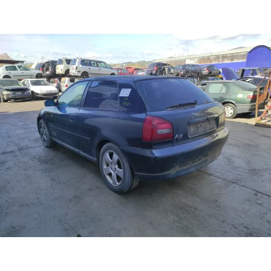 AUDI A3 (8L) '1999 * NEGRO