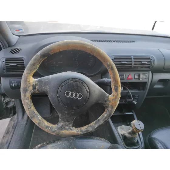 AUDI A3 (8L) '1999 * NEGRO