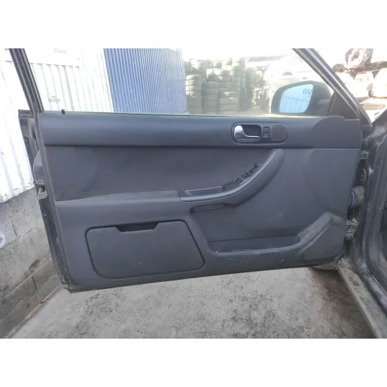 AUDI A3 (8L) '1999 * NEGRO