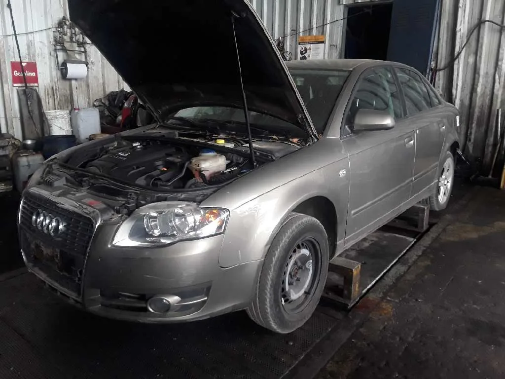 AUDI A4 BERLINA (8E) '2005 2.0 TDI 16V (103KW) GRIS OSCURO