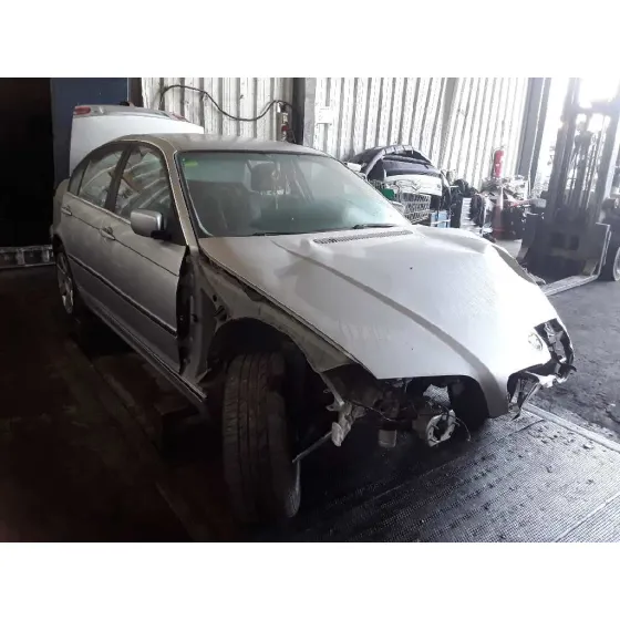 BMW SERIE 3 BERLINA (E46) '2001 * GRANATE