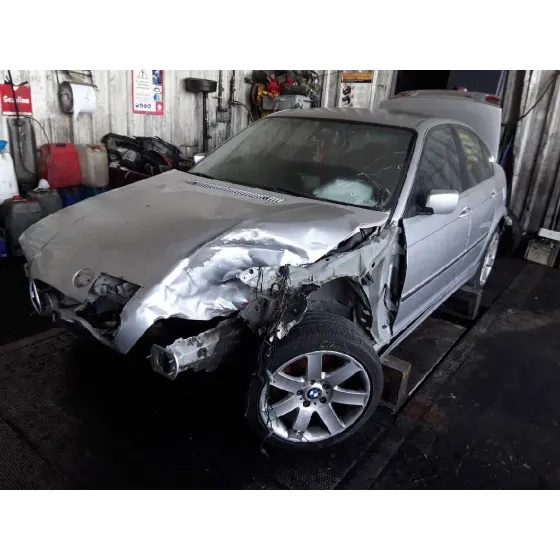 BMW SERIE 3 BERLINA (E46) '2001 * GRANATE