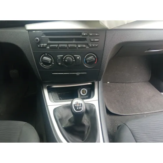BMW SERIE 1 BERLINA (E81/E87) '2009 2.0 16V DIESEL CAT AZUL