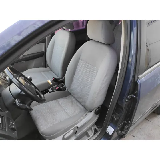 FORD FOCUS C-MAX (CAP) '2004 1.6 TDCI CAT AZUL