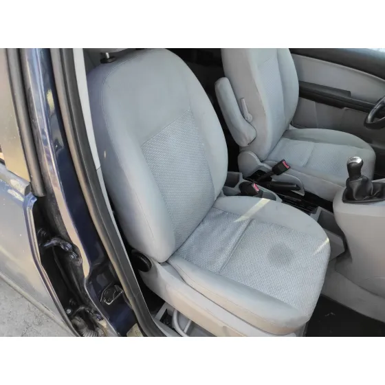 FORD FOCUS C-MAX (CAP) '2004 1.6 TDCI CAT AZUL