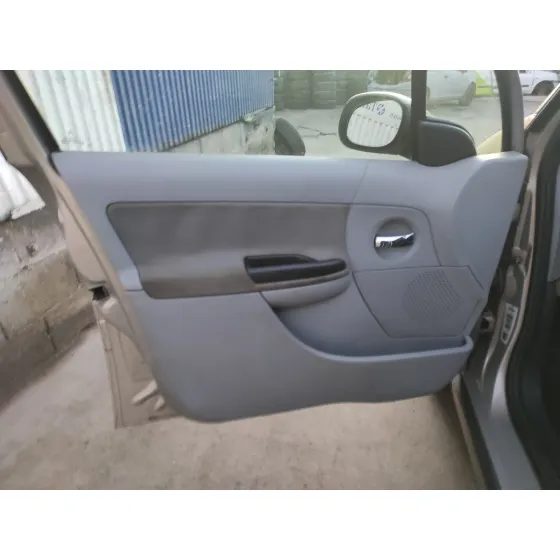 CITROEN C3 '2006 * GRIS