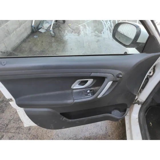 SKODA FABIA (5J2 ) '2007 1.4 TDI BLANCO