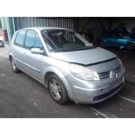RENAULT MEGANE II BERLINA 5P '2005 1.9 DCI DIESEL PLATA