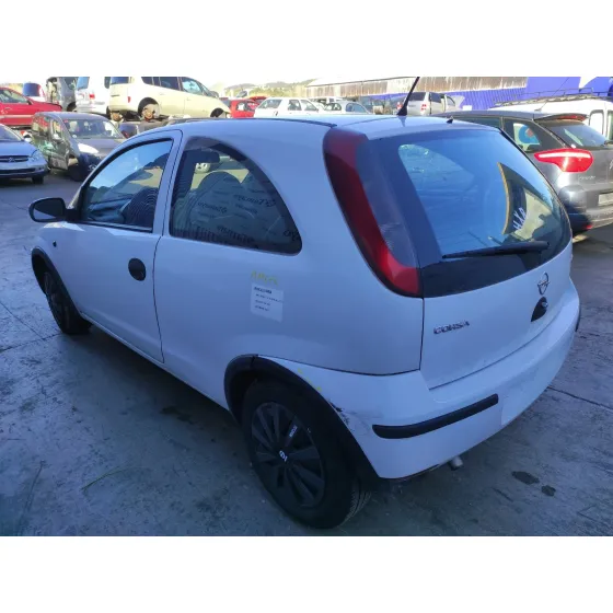 OPEL CORSA C '2005 1.3 16V CDTI CAT (Z 13 DT / LN9) BLANCO