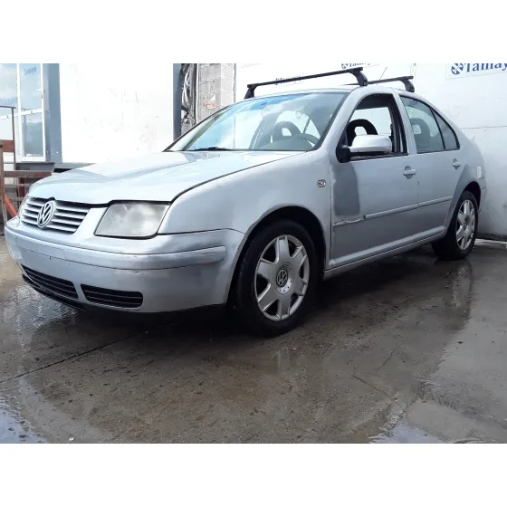 VOLKSWAGEN BORA BERLINA (1J2) '2001 1.9 TDI PLATA