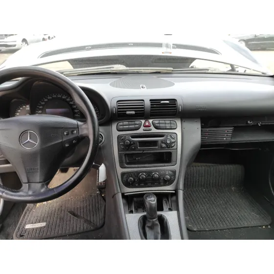 MERCEDES CLASE C (W203) SPORTCOUPE '2004 C 220 CDI (LA) (203.708) NEGRO