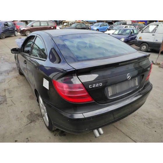 MERCEDES CLASE C (W203) SPORTCOUPE '2004 C 220 CDI (LA) (203.708) NEGRO