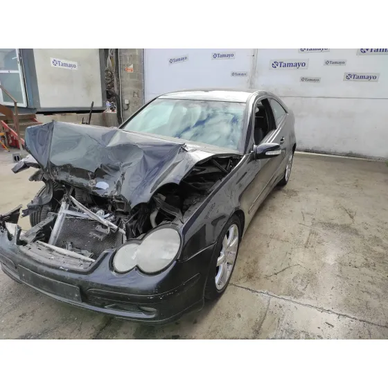 MERCEDES CLASE C (W203) SPORTCOUPE '2004 C 220 CDI (LA) (203.708) NEGRO