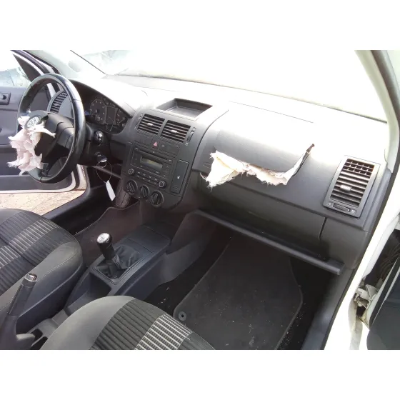 VOLKSWAGEN POLO (9N3) '2009 1.4 16V BLANCO