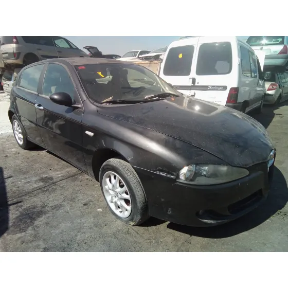 ALFA ROMEO 147 (190) '2005 1.9 JTD 115 DISTINCTIVE NEGRO
