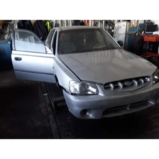HYUNDAI ACCENT (LC) '2002 1.5 CRDI CAT PLATA