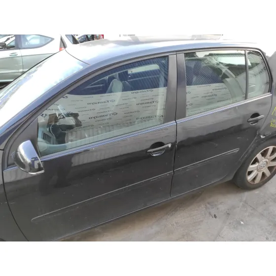 VOLKSWAGEN GOLF V BERLINA (1K1) '2004 1.6 16V FSI NEGRO