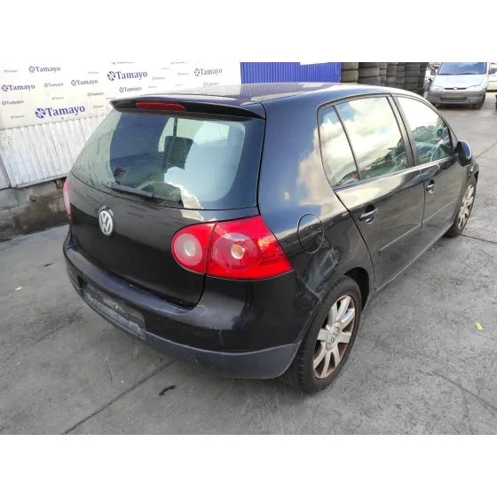 VOLKSWAGEN GOLF V BERLINA (1K1) '2004 1.6 16V FSI NEGRO