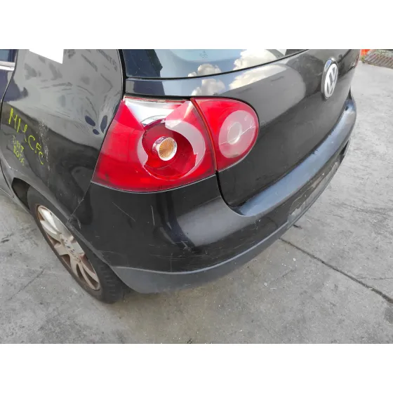 VOLKSWAGEN GOLF V BERLINA (1K1) '2004 1.6 16V FSI NEGRO