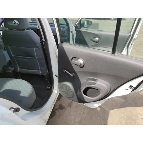 NISSAN MICRA (K12E) '2004 1.2 CAT BLANCO