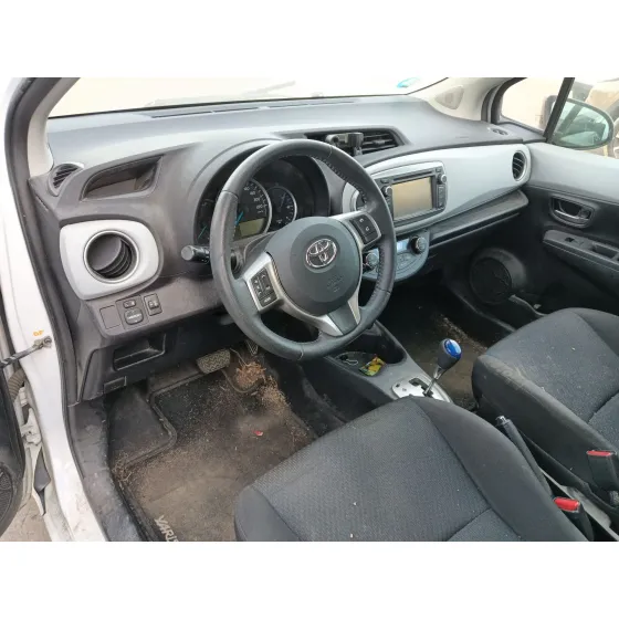 COCHE 300 SERVICIO GRUA 600