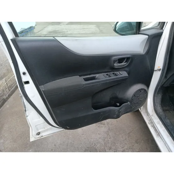 COCHE 300 SERVICIO GRUA 600