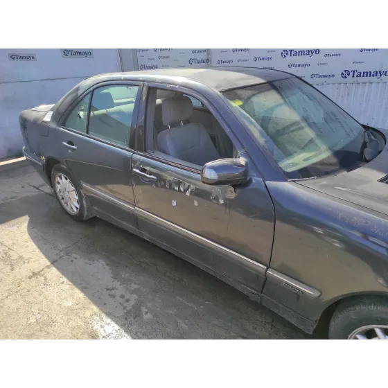 MERCEDES CLASE E (W210) BERLINA DIESEL '2000 2.2 CDI CAT NEGRO