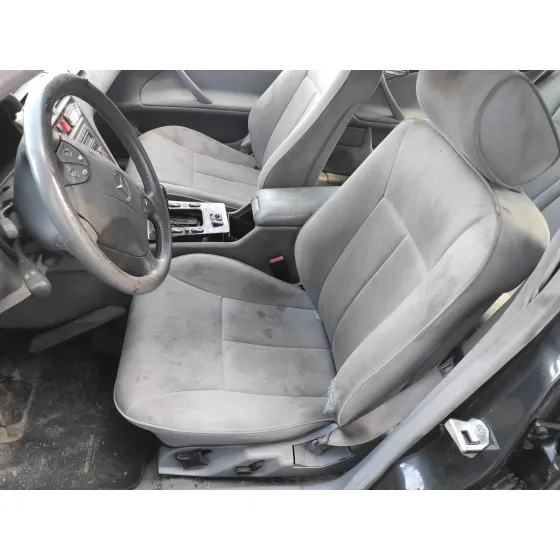 MERCEDES CLASE E (W210) BERLINA DIESEL '2000 2.2 CDI CAT NEGRO