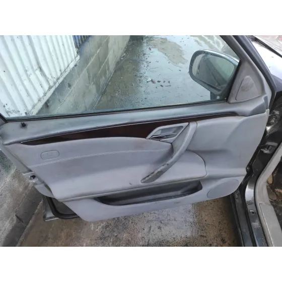 MERCEDES CLASE E (W210) BERLINA DIESEL '2000 2.2 CDI CAT NEGRO