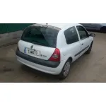 RENAULT CLIO II FASE II (B/CB0) RENAULT CLIO II FASE II (B/CB0) '2002 1.5 DCI DIESEL BLANCO 2001