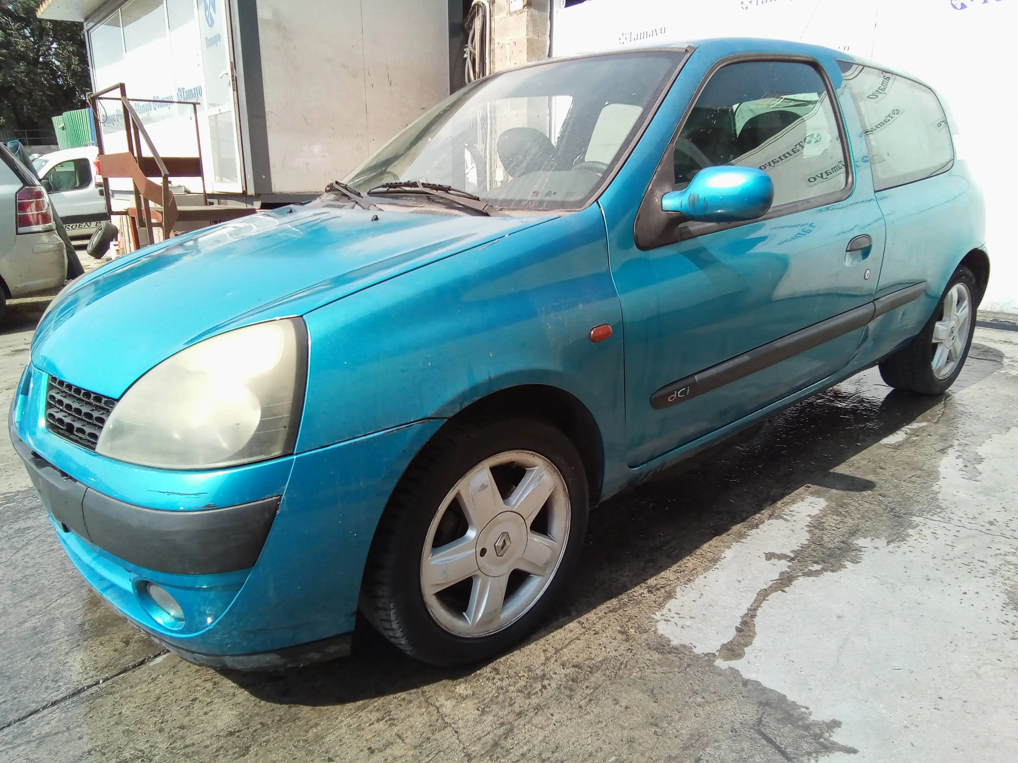 RENAULT CLIO II FASE II (B/CB0) RENAULT CLIO II FASE II (B/CB0) '2002 1.5 DCI DIESEL AZUL 2001