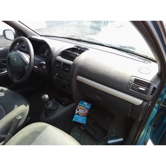 RENAULT CLIO II FASE II (B/CB0) '2002 1.5 DCI DIESEL AZUL