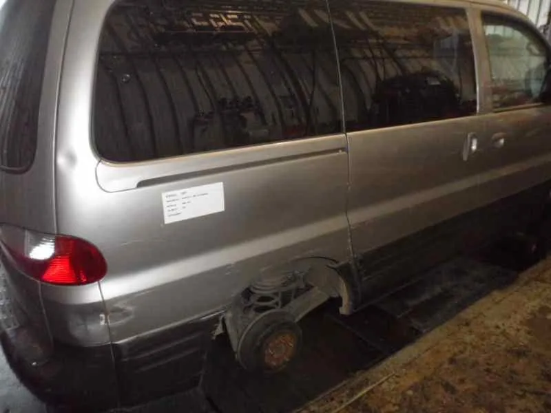 HYUNDAI H 1 HYUNDAI H 1 '2002 2.5 TURBODIESEL PLATA 1999