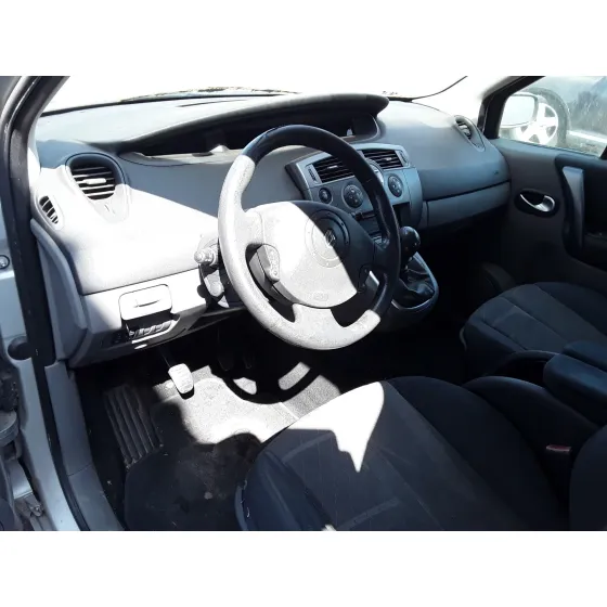 RENAULT SCENIC II '2006 1.5 DCI PLATA