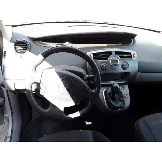 RENAULT SCENIC II '2006 1.5 DCI PLATA