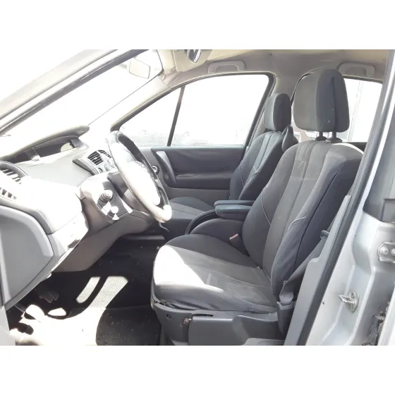 RENAULT SCENIC II '2006 1.5 DCI PLATA