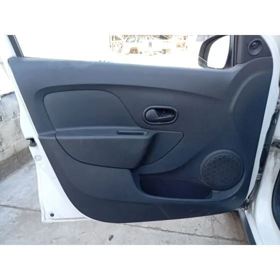Dacia SANDERO II (B8_) 2012