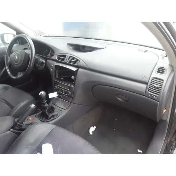 RENAULT LAGUNA II GRANDTOUR (KG0) '2005 2.2 DCI TURBODIESEL NEGRO