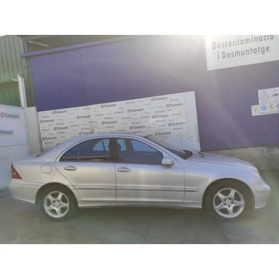 MERCEDES CLASE C (W203) BERLINA '2002 2.2 CDI CAT PLATA