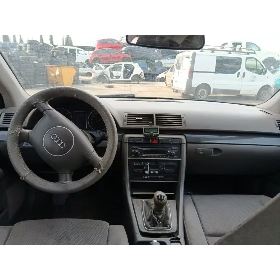 Audi A4 B6 AVANT (8E5) 2001