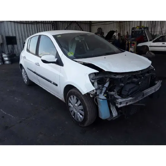 RENAULT CLIO III '2010 1.5 DCI DIESEL CAT BLANCO