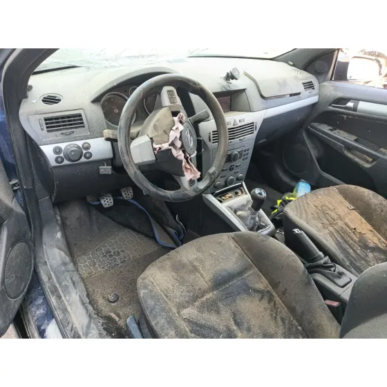 Opel ASTRA H GTC (A04) 2005
